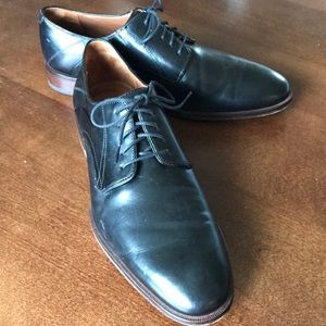 Johnston & Murphy Lace Up Plain Toe Dress Shoe
